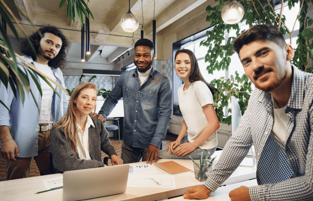 entrepreneurs apprenant à créer des pages d’atterrissage