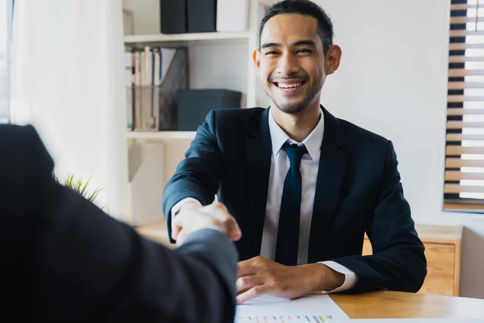 Women looking for career and business support in Quebec